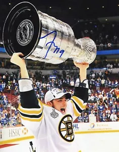 TYLER SEGUIN SIGNED BOSTON BRUINS 8X10 PHOTO - Picture 1 of 3