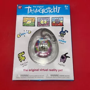 Tamagotchi Gen 2 The Original Virtual Reality Pet - Nuovo e Sigillato #42875 - Foto 1 di 3