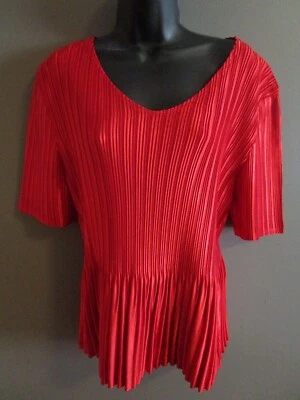 Top de manga corta plisado arrugado satinado rojo carmesí talla grande Foto 1 de 4