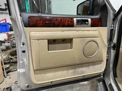 2005 - 2006 Lincoln Navigator Driver LH Left Camel-KC Front Door Trim Panel Foto 1 de 4