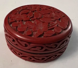 Vtg Red Round Hand Carved Cinnabar Trinket Jewelry Box With Black Interior China - Picture 1 of 7