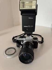 Pentax ME Super Schwarz mit Blitz und Sonnenfilter - Bild 1 von 9