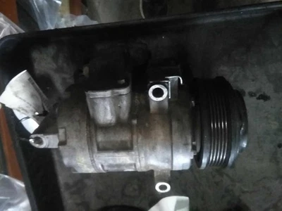 Used A/C Compressor fits: 2016 Ford Taurus 3.5L w/o police package from 01/04/16 - Imagem 1 de 4