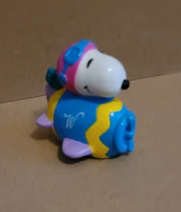 SNOOPY Peanuts PVC 2" in EASTER EGG PLANE Figure COMIC CHARACTER vintage WHITMAN - Picture 1 of 5