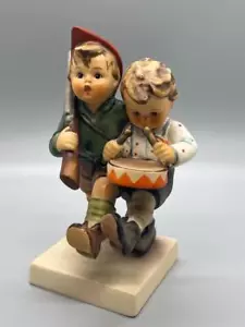 Figura Voluntarios Hummel Goebel TM3 #50 2/0 - Imagen 1 de 9