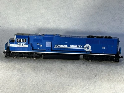 Handsome KATO Conrail RR SD-70 MAC Diesel Engine HO DCC Ready - Image 1 of 4