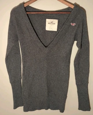 Suéter Largo Hollister Y2K Cuello en V Profundo De Colección S Gris Cabello de Conejo Foto 1 de 4