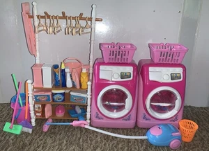 Muñeca tamaño Barbie ~ lavadero ~ lavadora y secadora y accesorios - Imagen 1 de 2