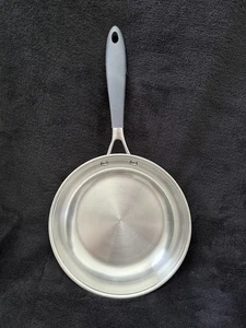 BELGIQUE - STAINLESS STEEL 8" OPEN FRYPAN - HS11120 - VERY GOOD CONDITION - USED - Bild 1 von 3