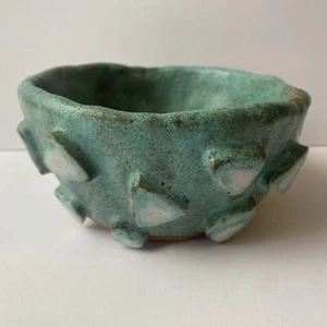Funky Turquoise Blue/Green Geometric 3D Triangle Handmade Pottery Bowl 5.75" - Picture 1 of 10
