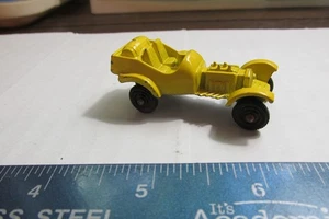 Vintage Tootsietoy 1960s car B-4 - Picture 1 of 5