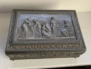 Antike versilberte figürliche Schmuckschatulle Zinnfuß Jugendstil Damen - Bild 1 von 24