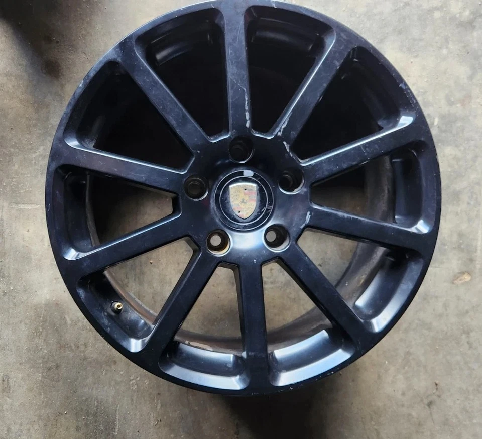 1 roda Victor Equipment Zehn 18" x 9.5" aro preto Porsche 911 Boxster Cayman - Imagem 1 de 4