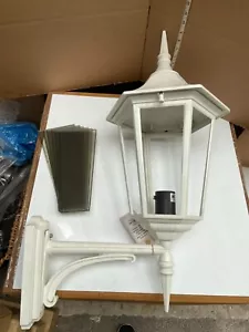 Valencia Grande Large White Wall Lantern - Ex Display - Picture 1 of 6