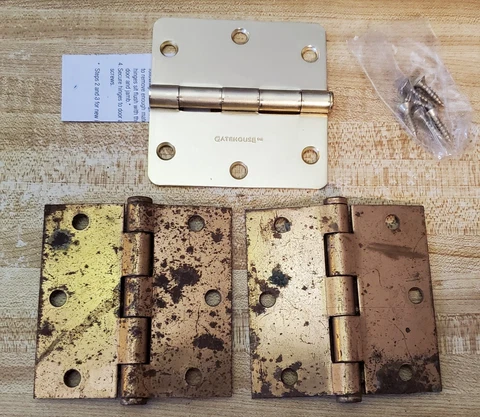 3 Old Hinges 1 Pair Old Hager 3 1/2" Copper Finish 1 New Gatehouse 3 1/2" Cover