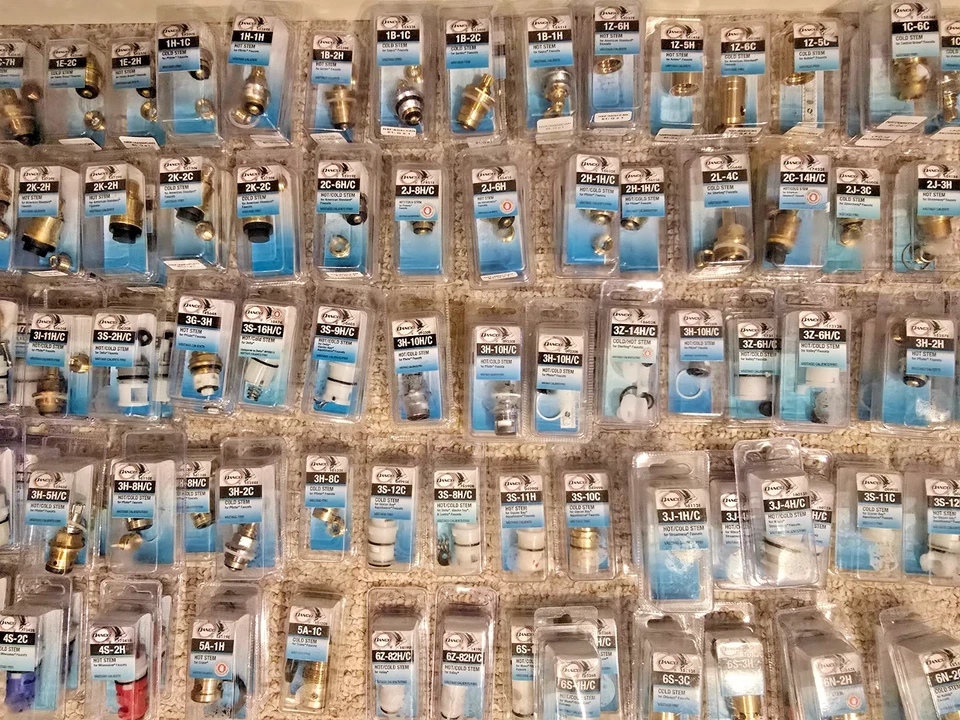 Piezas de reparación de grifo Danco STEM CALIENTE/FRÍO - Kohler, Delta, Pfister ¡TÚ ELIGES!! Foto 1 de 1