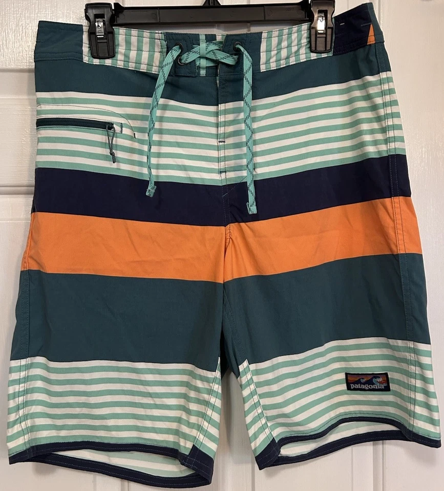 Pantalones cortos de baño Patagonia Wavefarer para hombre talla 33 azul verde a rayas Foto 1 de 4
