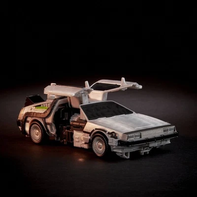 Gigawatt Delorean. Back to the Future x Transformers Hasbro - Imagen 1 de 4
