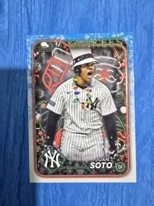 2024 Topps Holiday Juan Soto Lights & Hat Image Variation SP • #H162 - Picture 1 of 2