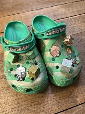 Minecraft Crocs Talla 6 3D Juego Bloques Edición Limitada Foto 1 de 4