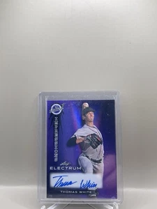 Hoja Electrum Thomas 2024 blanco púrpura paralelo SP automático/25 Miami Marlins - Imagen 1 de 2