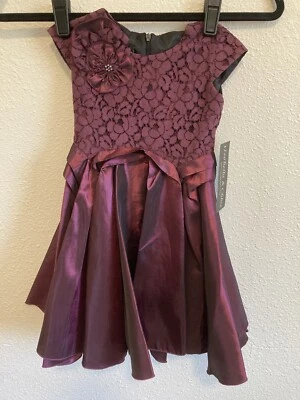 Vestido ISOBELLA y CHLOE Borgoña Satinado, 2T Foto 1 de 4