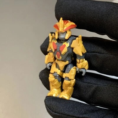 Golden Banished Brute Chieftain Mega Bloks Construx Halo Banished Enem Figure #s - Image 1 of 4