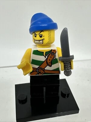 LEGO 2009 Pirates Minifigure Green Stripes, Gold Tooth pi131 From Chess 852751 - Image 1 of 4
