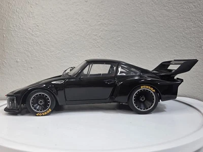 Exoto RLG18101 1976 Porsche 935 Turbo Private Client modelo fundido a presión 1:18 - negro Foto 1 de 4