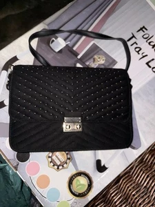 New Look Black And Gold Quilted Envelope Crossbody Clutch - Picture 1 of 2