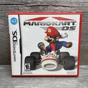 Mario Kart - Nintendo DS - NUR ROTE Hülle und Einlagen - OHNE SPIEL - Versand GRATIS - Bild 1 von 3
