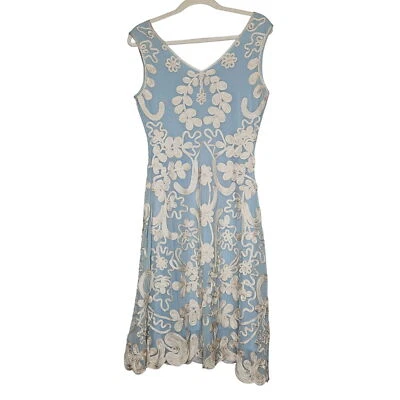 Vestido Sundance camafeo apliques encaje superpuesto sin mangas PM Petite M falda completa Foto 1 de 4