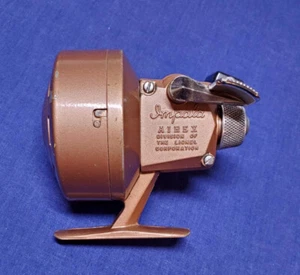Lionel Airex Impala Closed Face Pushbutton Spinning Reel Very Good Condition - Picture 1 of 4