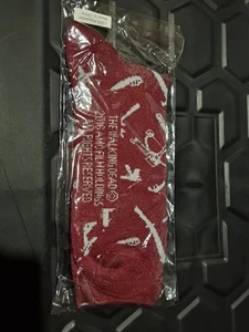 loot crate Walking Dead Socks - Picture 1 of 4