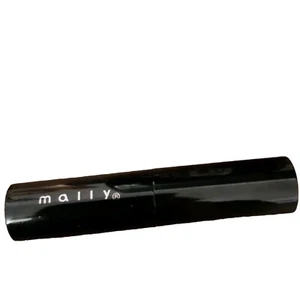 Rossetto opaco Mally Beauty Inspire Me in rosa bordeaux sfacciato full size - Foto 1 di 3
