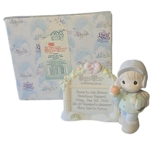 🚨Precious Moments # 272809 Sugar Town Festzelt mit Junge mit Schneeballgesang - Bild 1 von 11