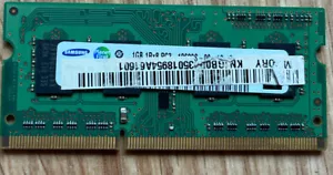 1GB 1Rx8 PC3 10600S-09-10-Z Samsung Planet prima RAM. Condizioni Nuove. - Foto 1 di 2