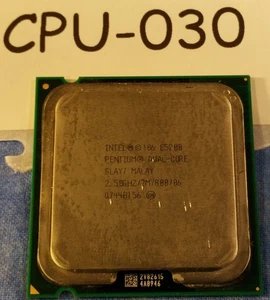 CPU030 - Intel Pentium Dual Core E5200 2.5 GHz CPU Processor SLAY7 - Picture 1 of 2