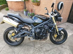 Triumph Street Triple 675 - Picture 1 of 9
