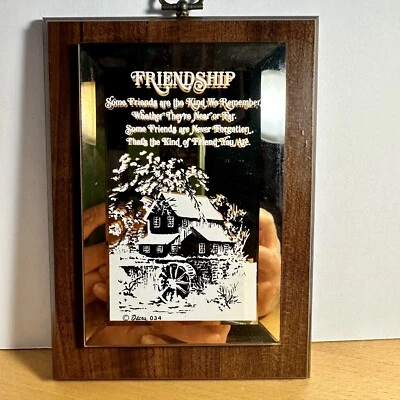 Placa de Amizade Vintage Dacra FarmHouse Moinho de Água Espelho Vidro Base de Madeira - Imagem 1 de 4