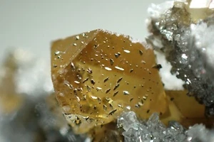 SPHALERITE var. CLEIOPHANE * GEM CRYSTALS * VERY NICE ! Dzhezkazgan, KAZAKHSTAN - Picture 1 of 12