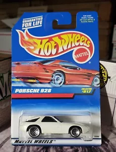 👓Hot Wheels 1998 #817🏁PORSCHE 928 P-928 Pearl White⭐Chrome Lace Wheels - Picture 1 of 7