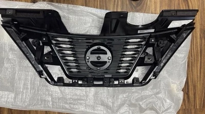 ⭐ РЕШЕТКА ПЕРЕДНЕГО БАМПЕРА ДЛЯ 2017–2018 NISSAN ROGUE С ХРОМИРОВАННЫМ МОЛДИНГОМ БЕЗ ЭМБЛЕМЫ ⭐ - Изображение 1 из 2