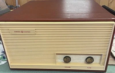 Vintage General Electric Portable Record Player Mod. RP-1112 -Untested - Image 1 of 4