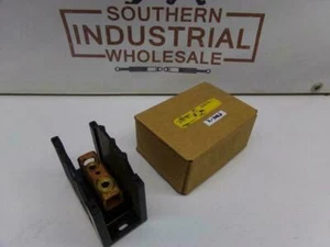 Cooper Bussman 16301-1 600V 255A Single Pole Power Terminal Block - Picture 1 of 5