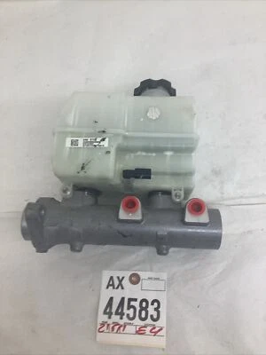 84668150 全新原始设备制造商制动主缸 2020-21 雪佛兰 Silverado GMC Sierra 2500 — 第 1/2 张图片