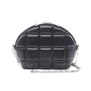 BOTTEGA VENETA Bolso de Hombro Acolchado Media Luna 593165 Cuero Negro Usado ... - Imagen 1 de 9
