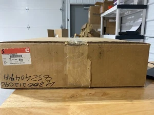 GENUINE CUMMINS 5256656 - NEW IN BOX - Picture 1 of 1