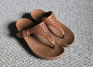 Fitflop The Skinny Leather Latticed Brown Thong Toe Post Sandals Women’s Size 7 - Picture 1 of 6