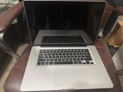 Apple MacBook Pro 15-inch A1286 Late 2011 - Image 1 of 3